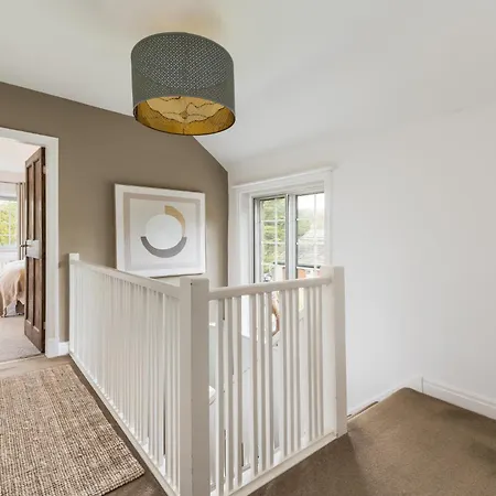 Central Malham Wellbeing Escape, 5-Bed House With Yoga Studio Exterior photo